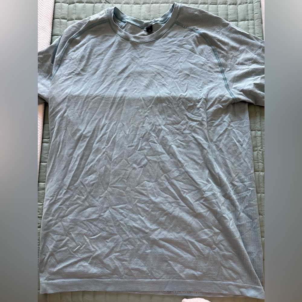 Lululemon metal vent light blue